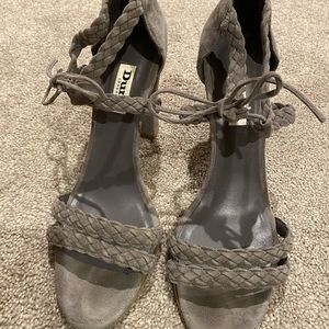 Size 40 Grey heels